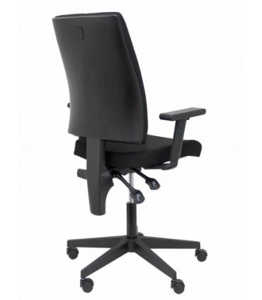 SILLA MODELO LEZUZA ARAN CON BRAZOS REGULABLES NEGRO PIQUERAS Y CRESPO 322NE