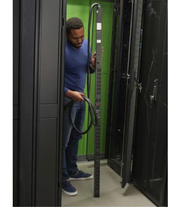 APC APDU9959EU3 unidad de distribución de energía (PDU) 24 salidas AC 0U Negro